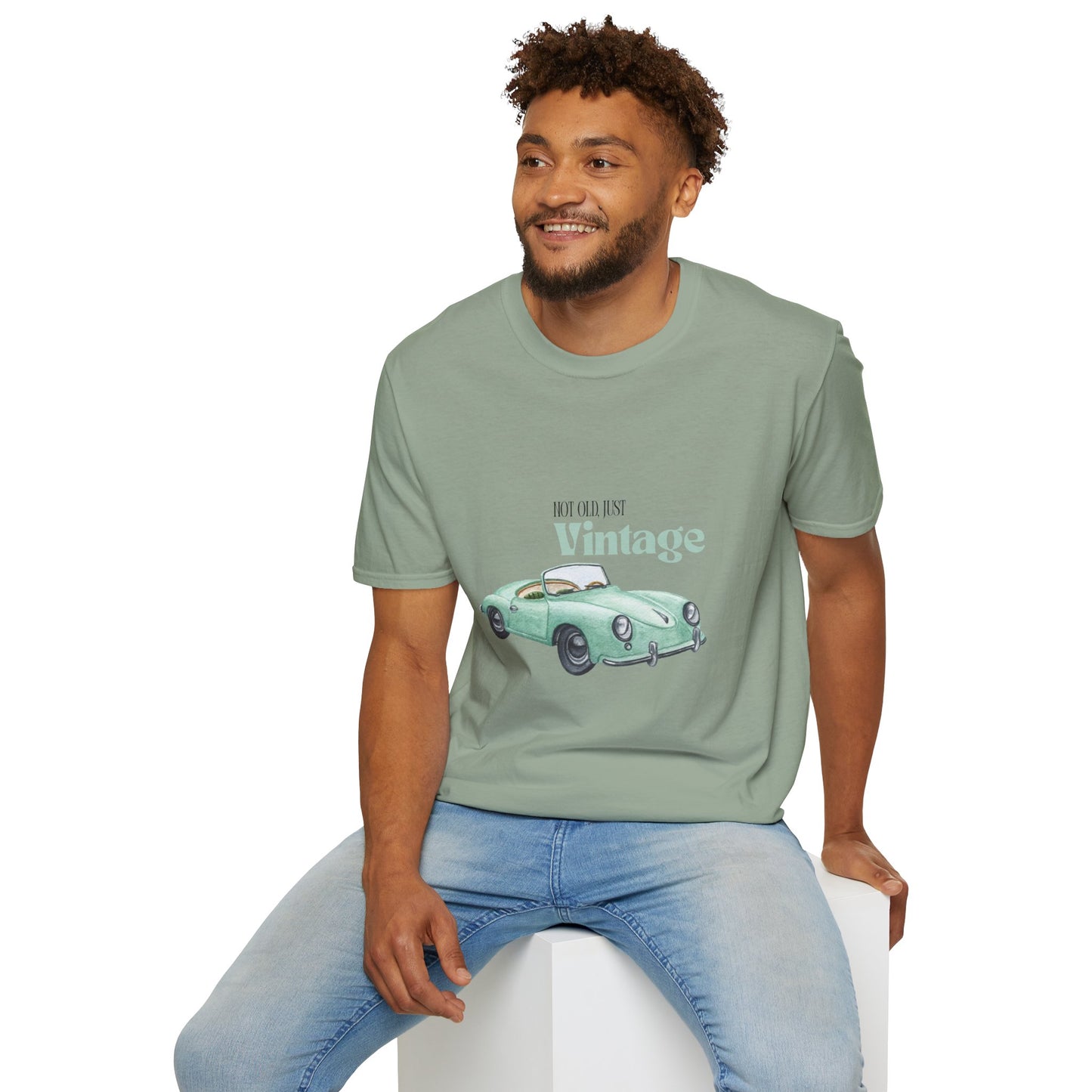 Vintage Car T-Shirt, Retro Style Tee, Gift for Car Lovers, Unisex Fashion Top, Casual Wear, Nostalgic Apparel